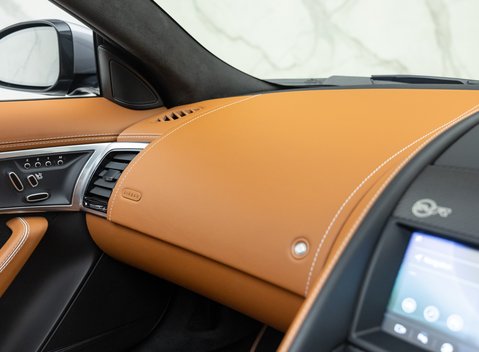 Jaguar F-Type SVR Convertible 27