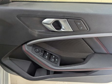 BMW 1 Series 2.0 128ti Auto 5dr 34