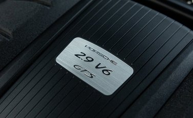 Porsche Macan GTS 32