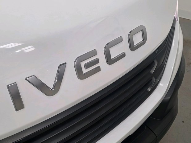 Iveco Daily Daily 35C14 Diesel 2.3 High Roof Business Van 4100L WB Hi-Matic 25