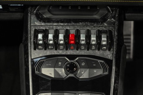 Lamborghini Huracan 32