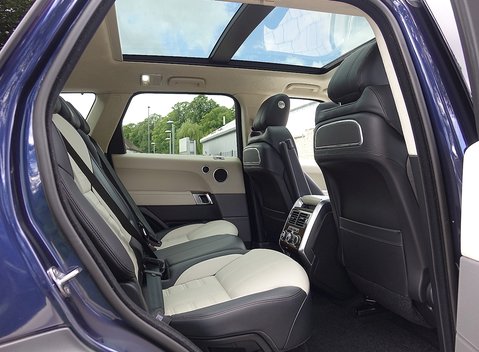 Land Rover Range Rover Sport 3.0 SDV6 Hybrid Autobiography 11