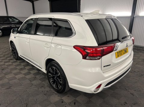 Mitsubishi Outlander 2.0h 12kWh Juro CVT 4WD Euro 6 (s/s) 5dr 4