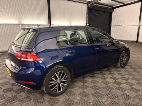 Volkswagen Golf 1.4 TSI SE Nav Euro 6 (s/s) 5dr 49