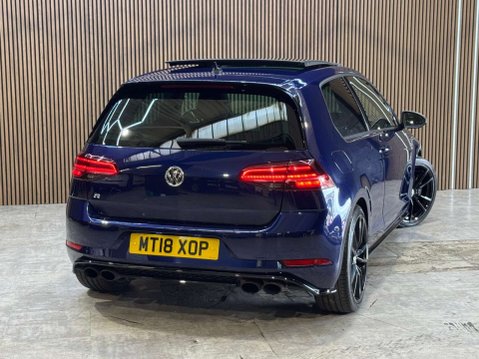 Volkswagen Golf 2.0 Golf R TSi Semi-Auto 4WD 3dr 2