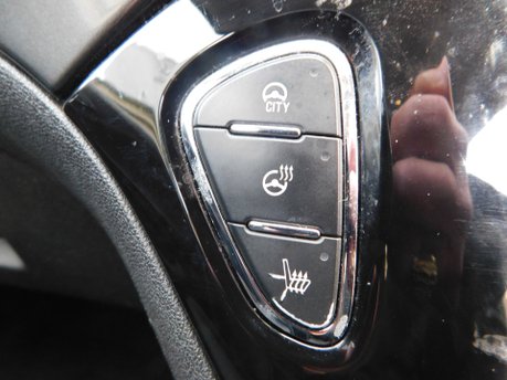 Vauxhall Corsa 1.4 ENERGY AC ECOFLEX + WINTER PACK 5 Dr 13