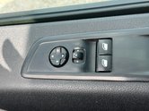 Vauxhall Vivaro Crew Cab AUTO LWB L2H1 Low Roof 3100 Elite Air Con Alloys Sensors Cam Nav E 27