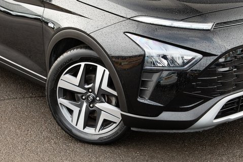 Hyundai BAYON T-GDI PREMIUM DCT MHEV 11