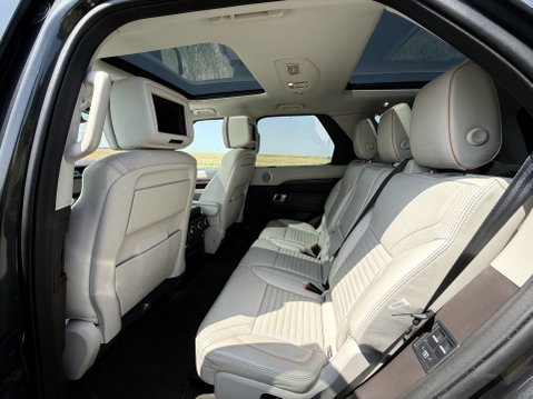 Land Rover Discovery TD6 HSE LUXURY 25