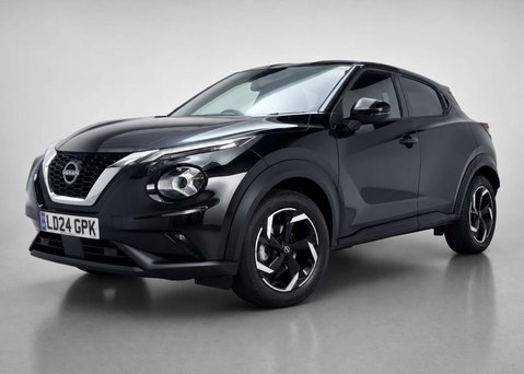Nissan Juke 1.0 Juke N-Connecta DiG-T Semi-Auto 5dr 8