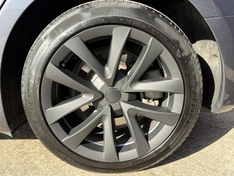 Tesla Model 3 (Dual Motor) Long Range Saloon 4dr Electric Auto 4WDE (346 ps) 16