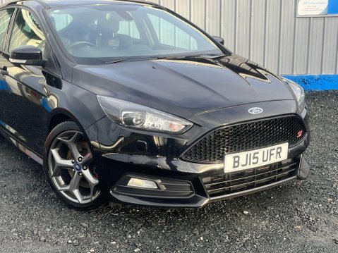Ford Focus 2.0T EcoBoost ST-3 Euro 6 (s/s) 5dr 45