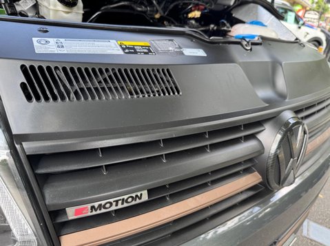 Volkswagen Transporter T32 TDI KOMBI HIGHLINE 4MOTION BMT 33