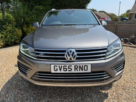Volkswagen Touareg 3.0 TDI V6 BlueMotion Tech R-Line Tiptronic 4WD Euro 6 (s/s) 5dr 8
