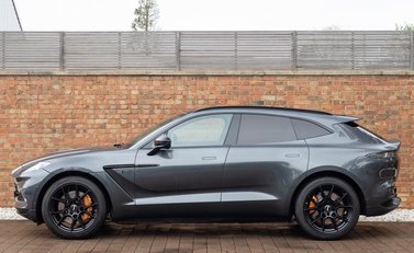 Aston Martin DBX '1913 Package' 2