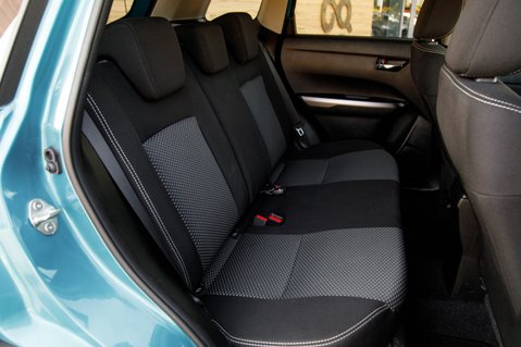 Suzuki Vitara SZ-T BOOSTERJET MHEV 31