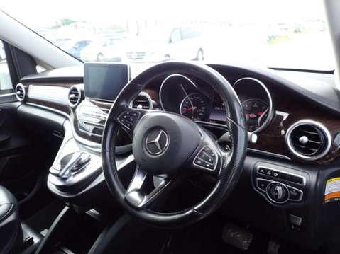 Mercedes-Benz V Class 2.2 V220d BlueTEC MPV 5dr Diesel G-Tronic+ Euro 6 (s/s) 7 Seat (163 ps) 4