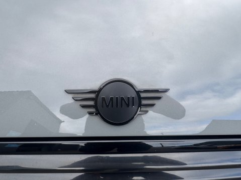 Mini Hatch COOPER SPORT 19