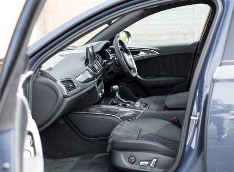 Audi RS6 Avant Performance 16