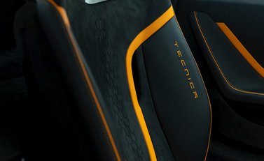 Lamborghini Huracan LP640-2 Tecnica 12