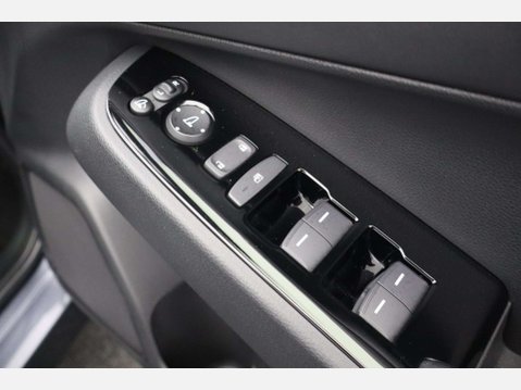 Honda HR-V 1.5 HR-V Advance i-MMD CVT 5dr 21