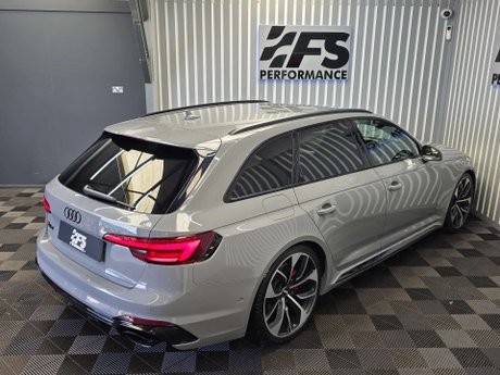 Audi RS4 2.9 TFSI V6 Estate 5dr Petrol Tiptronic quattro Euro 6 (s/s) (450 ps) 44
