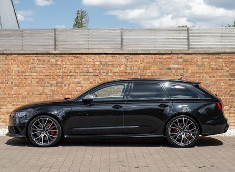 Audi RS6 Avant Performance 2
