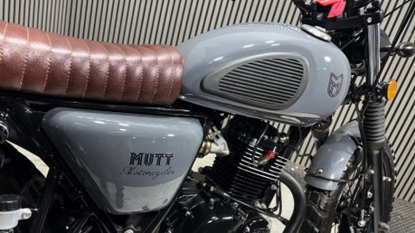 Mutt Hilts 2021 ONLY 529 MILES 1 OWNER WARRANTY 125CC SCRAMBLER 23