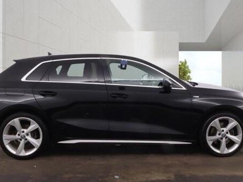 Audi A3 1.5 TFSI 35 S line Sportback S Tronic Euro 6 (s/s) 5dr 3