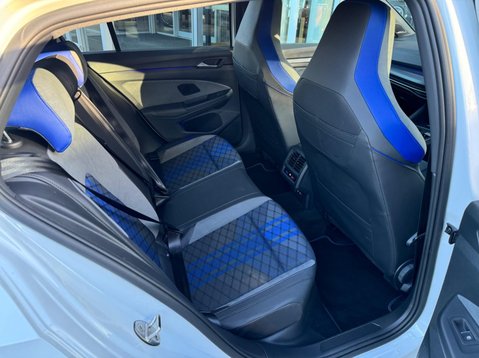 Volkswagen Golf 2.0 TSI R DSG 4Motion Euro 6 (s/s) 5dr 36