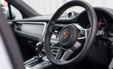 Porsche Macan GTS 11