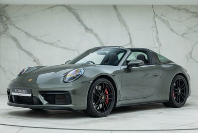 Porsche 911 Targa 4 GTS (992)