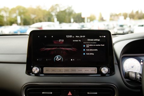 Hyundai KONA PREMIUM 28