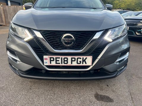 Nissan Qashqai 1.2 DIG-T N-Connecta XTRON Euro 6 (s/s) 5dr 9