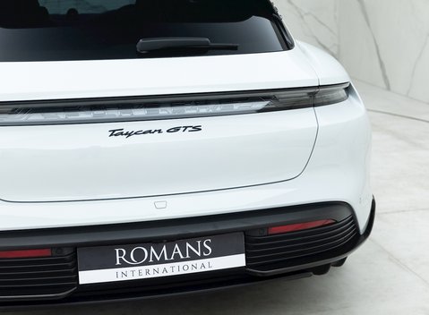 Porsche Taycan GTS Sport Turismo 27
