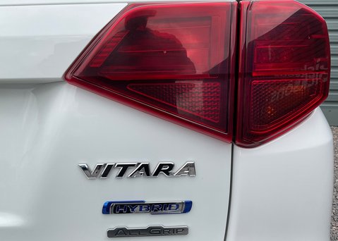 Suzuki Vitara SZ-T BOOSTERJET ALLGRIP MHEV 14