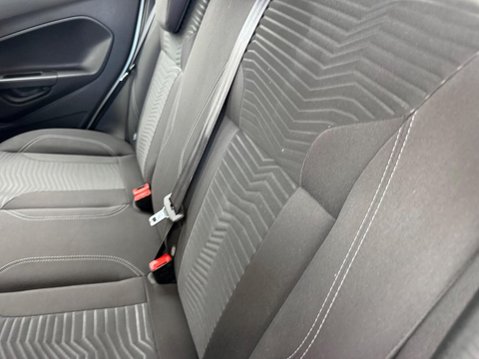 Ford Fiesta 1.25 Zetec Euro 5 5dr 23