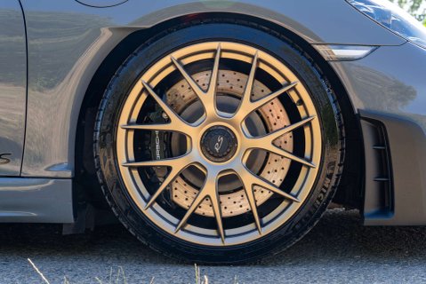 Porsche 718 Cayman GT4 RS 6