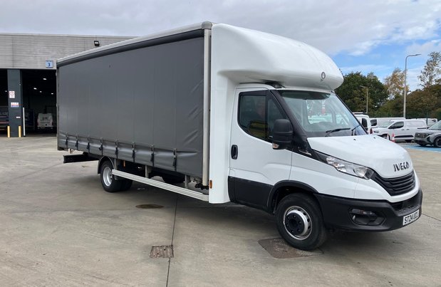 Iveco Daily Daily 72C18HA8 Hi-Matic Business Curtainsider