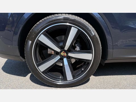 Porsche Cayenne 3.0 Cayenne V6 E-Hybrid Auto 4WD 4dr 49
