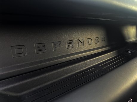 Land Rover Defender V8 62