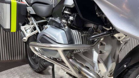 BMW R1200GS LC 2013 LOTS OF EXTRAS FULL LUGGAGE ONLY 36K SERVICED 23
