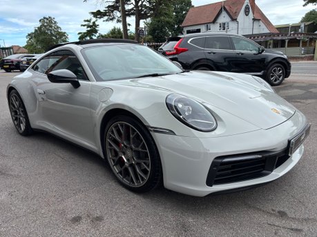 Porsche 911 3.0T 992 Carrera 4 Coupe 2dr Petrol PDK 4WD Euro 6 (s/s) (385 ps) 18