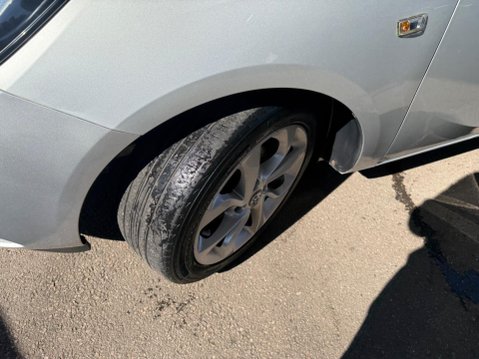 Vauxhall Corsa 1.4i ecoFLEX Excite Euro 6 3dr (a/c) 35