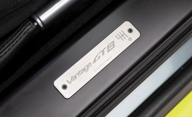 Aston Martin Vantage GT8 16