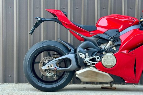 Ducati Panigale V4 1.1 Panigale V4 S 4