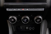 Renault Captur TECHNO E-TECH 36