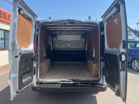 Vauxhall Vivaro 1.6 Vivaro 2700 Sportive CDTi 29