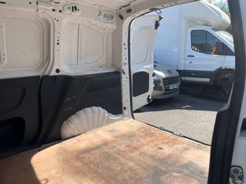 Vauxhall Combo 1.6 Combo 2000 Edition 31