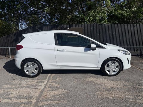Ford Fiesta BASE TDCI 10